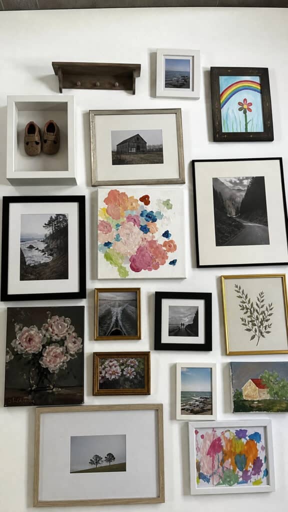 What to Include in Your Gallery Wall Living Room