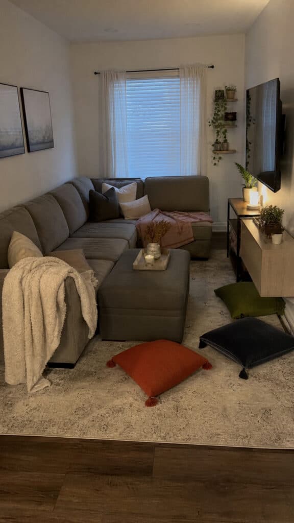Maximize Seating Without Overwhelming the Space