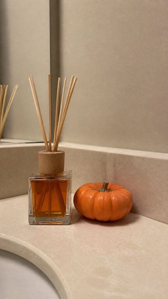 Bring in Fall Scents with Candles and Diffusers