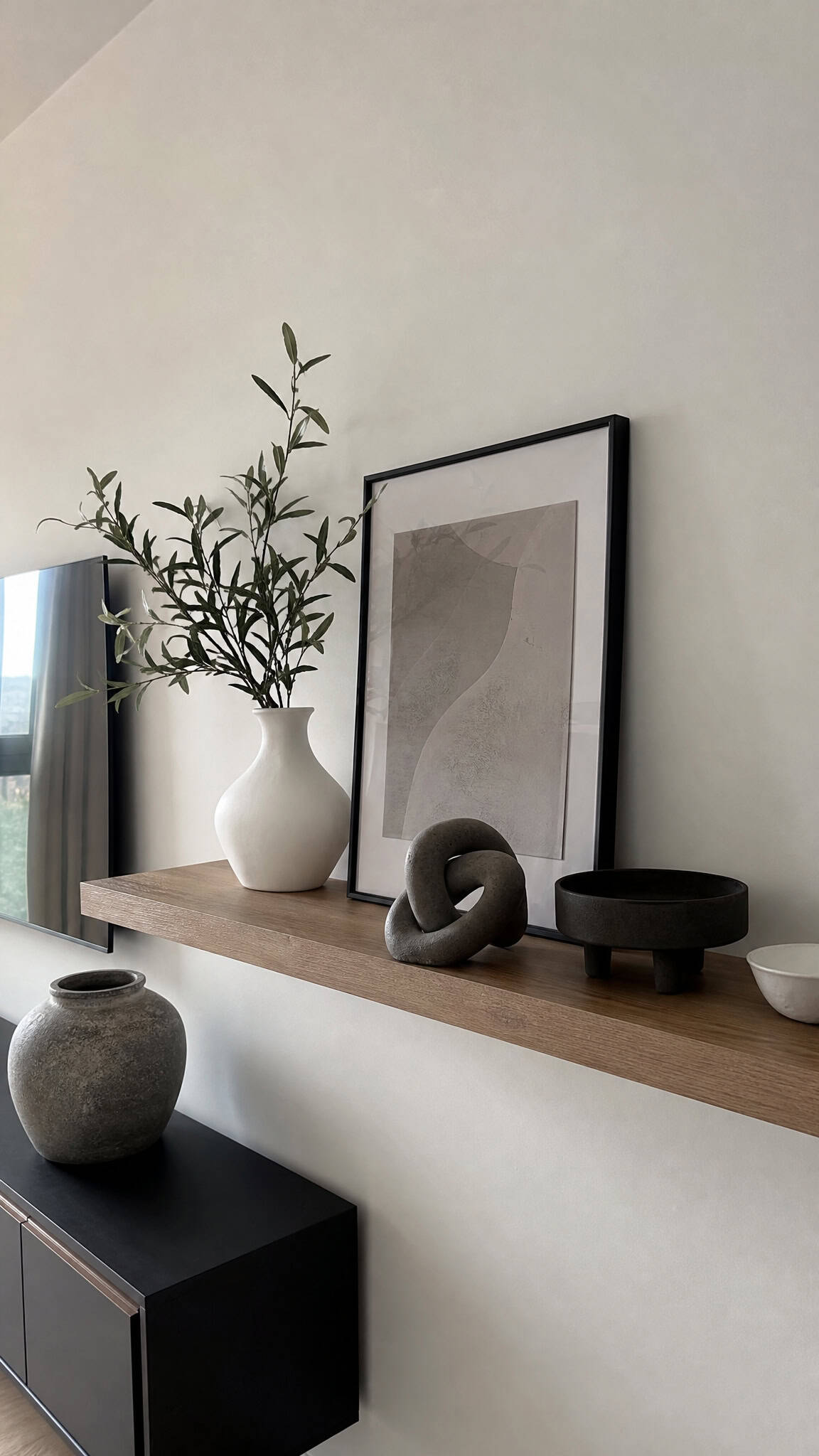 Minimalist Monochrome Magic
